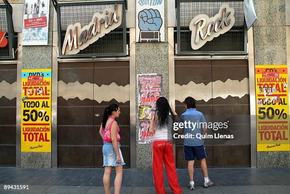 Madrid Rock y la Movida Madrileña: La Banda Sonora de una Generación